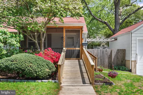 111 Linden Ave, Pasadena, MD 21122 photo 43