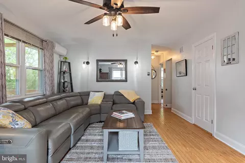 111 Linden Ave, Pasadena, MD 21122 photo 6