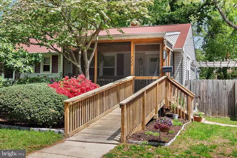 111 Linden Ave, Pasadena, MD 21122 photo 45