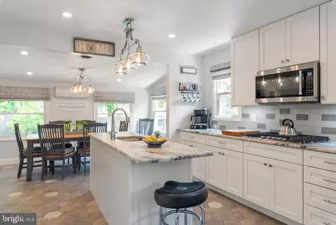 111 Linden Ave, Pasadena, MD 21122 photo 10