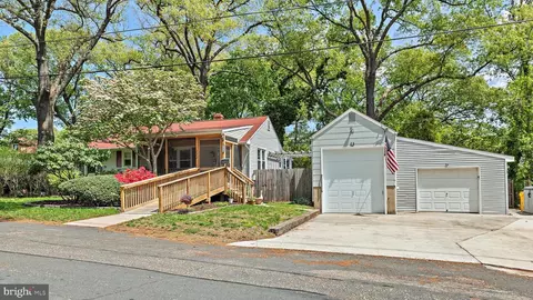 111 Linden Ave, Pasadena, MD 21122 photo 44