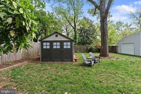 111 Linden Ave, Pasadena, MD 21122 photo 37