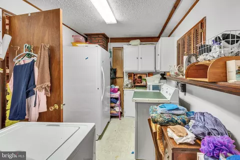8235 Elvaton Dr, Pasadena, MD 21122 photo 15