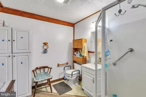 8235 Elvaton Dr, Pasadena, MD 21122 photo 16