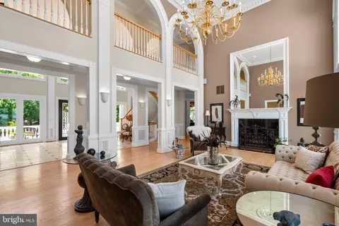 Living - 285 Eagle Hill Rd, Pasadena, MD 21122 photo 1 of 4