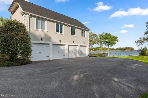 Exterior - 285 Eagle Hill Rd, Pasadena, MD 21122 photo 12 of 14