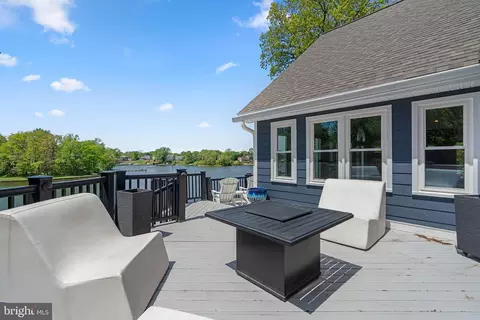 Exterior - 910 Lynch Dr, Arnold, MD 21012 photo 4 of 7