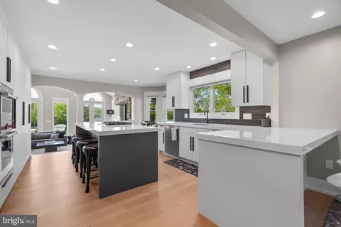 Kitchen - 910 Lynch Dr, Arnold, MD 21012 photo 5 of 5