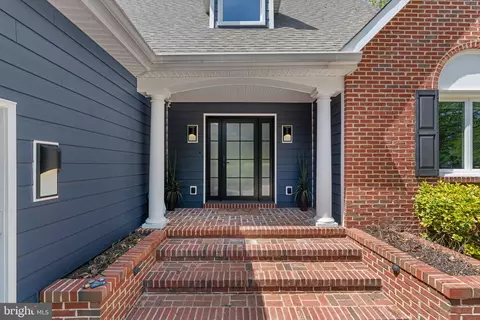 Exterior - 910 Lynch Dr, Arnold, MD 21012 photo 3 of 7