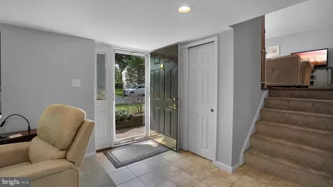 Entry Way - 1936 North Ave, Pasadena, MD 21122 photo 1 of 7