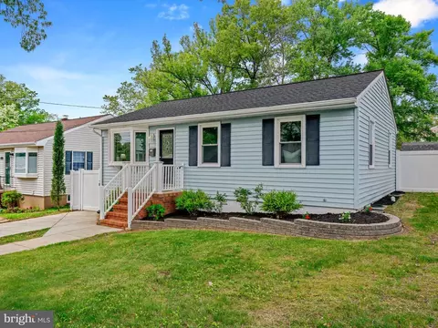 102 1st Ave W, Glen Burnie, MD 21061