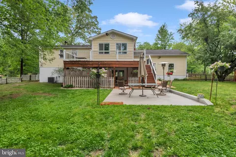 Exterior - 133 Teal Dr, Pasadena, MD 21122 photo 10 of 12