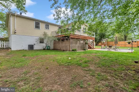 Exterior - 133 Teal Dr, Pasadena, MD 21122 photo 11 of 12