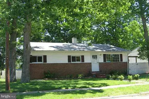518 Arbor Dr, Glen Burnie, MD 21061