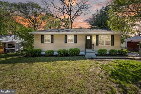 614 Newfield Rd, Glen Burnie, MD 21061