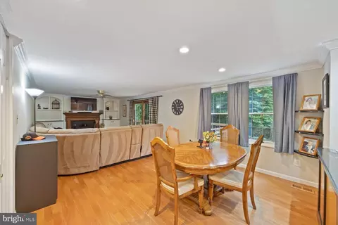 Dining - 407 Golf Course Dr, Arnold, MD 21012 photo 3 of 3