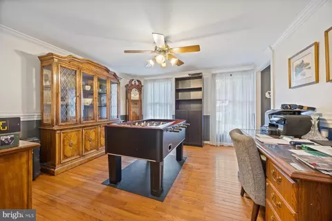 Entry Way - 407 Golf Course Dr, Arnold, MD 21012 photo 5 of 7