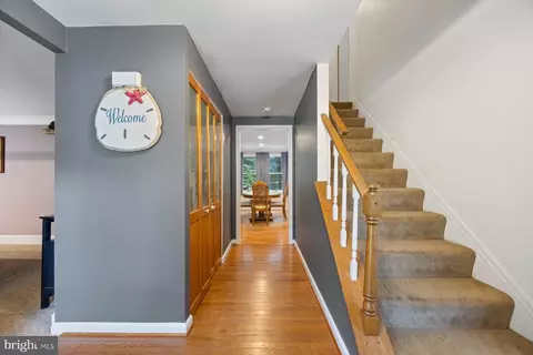 Entry Way - 407 Golf Course Dr, Arnold, MD 21012 photo 1 of 7