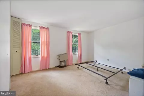 Bedroom - 407 Golf Course Dr, Arnold, MD 21012 photo 4 of 8