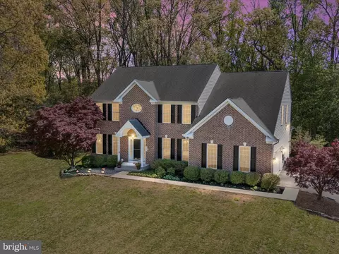 8283 Waterford Mill Ct, Pasadena, MD 21122