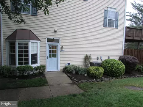 1976 Pawlet Dr #23C, Crofton, MD 21114