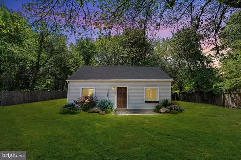 285 Thompson Ave E, Glen Burnie, MD 21060