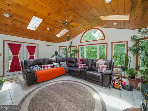 1235 Lorene Dr, Pasadena, MD 21122 photo 15