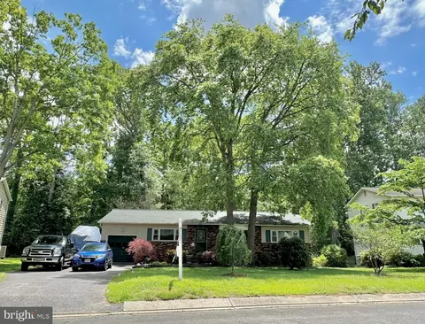 1235 Lorene Dr, Pasadena, MD 21122 photo 3