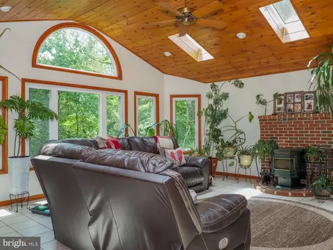 1235 Lorene Dr, Pasadena, MD 21122 photo 17