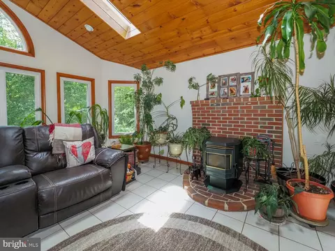 1235 Lorene Dr, Pasadena, MD 21122 photo 14