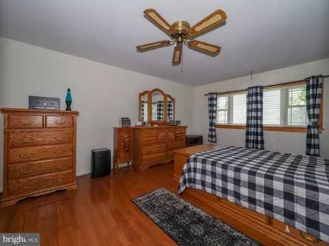 1235 Lorene Dr, Pasadena, MD 21122 photo 27