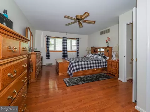 1235 Lorene Dr, Pasadena, MD 21122 photo 25