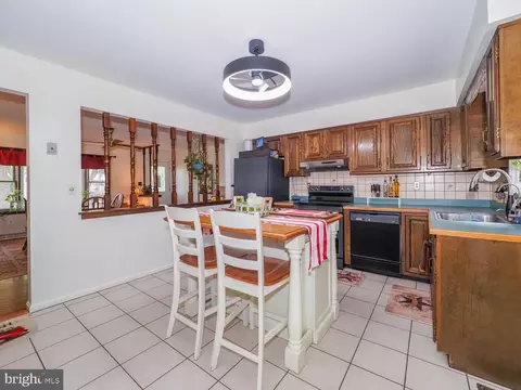 1235 Lorene Dr, Pasadena, MD 21122 photo 10