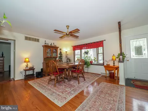1235 Lorene Dr, Pasadena, MD 21122 photo 6