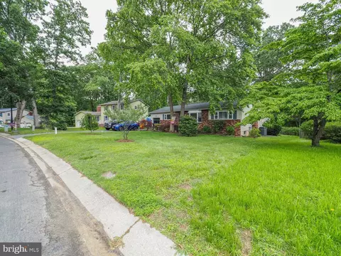 1235 Lorene Dr, Pasadena, MD 21122 photo 5