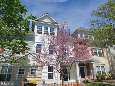 8716 Salinas Ct, Odenton, MD 21113