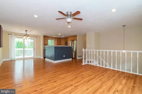 Living - 1483 Gesna Dr, Hanover, MD 21076 photo 2 of 4