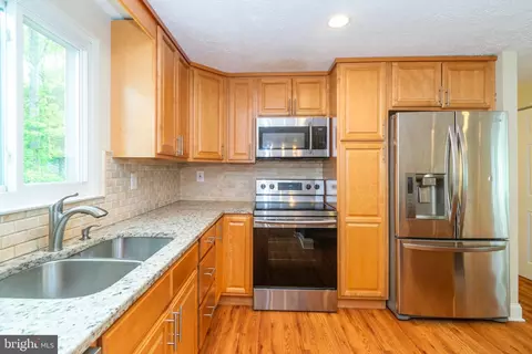 Kitchen - 1483 Gesna Dr, Hanover, MD 21076 photo 1 of 2