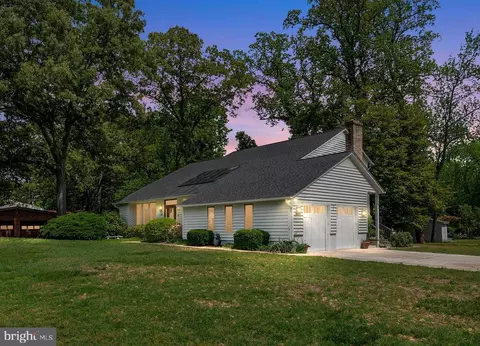 1011 Landon Ln, Arnold, MD 21012