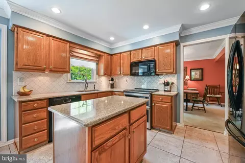 Kitchen - 1474 Westcliff Dr, Pasadena, MD 21122 photo 1 of 3