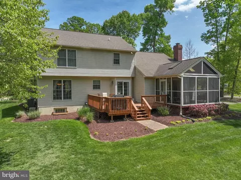 Exterior - 1474 Westcliff Dr, Pasadena, MD 21122 photo 2 of 10