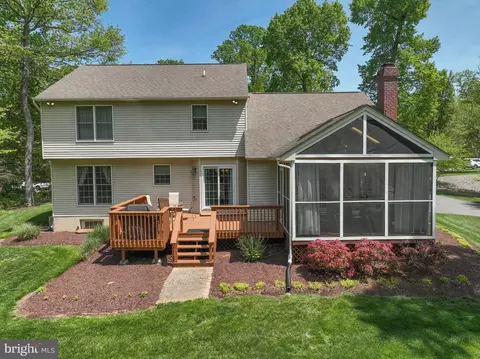 Exterior - 1474 Westcliff Dr, Pasadena, MD 21122 photo 9 of 10