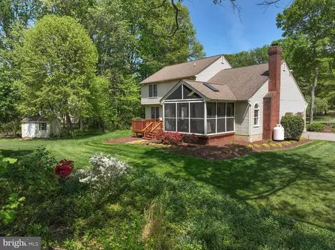 Exterior - 1474 Westcliff Dr, Pasadena, MD 21122 photo 3 of 10