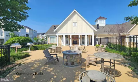 View/Area - 8239 Meadowood Dr, Hanover, MD 21076 photo 3 of 7