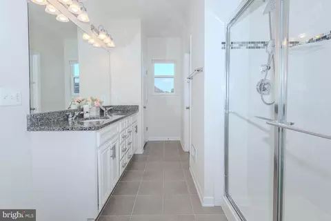Entry Way - 8239 Meadowood Dr, Hanover, MD 21076 photo 5 of 9