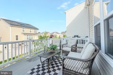 Exterior - 8239 Meadowood Dr, Hanover, MD 21076 photo 5 of 15