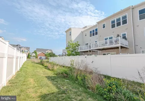 Exterior - 8239 Meadowood Dr, Hanover, MD 21076 photo 9 of 15