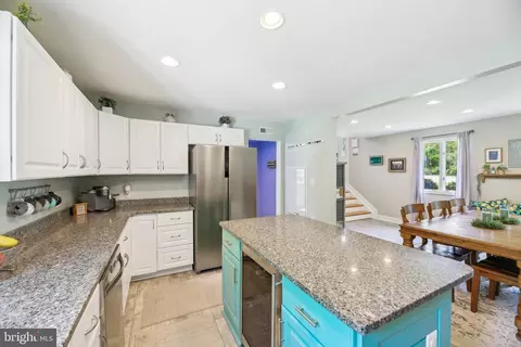 7925 Belhaven Ave, Pasadena, MD 21122 photo 13