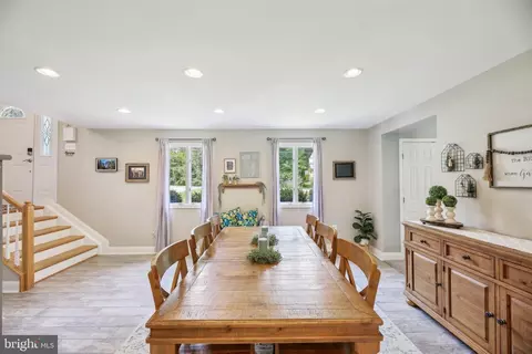 7925 Belhaven Ave, Pasadena, MD 21122 photo 10