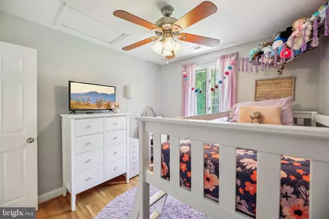 7925 Belhaven Ave, Pasadena, MD 21122 photo 17
